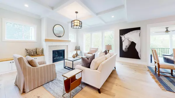 Deephaven, MN 55331,19860 Cottagewood RD