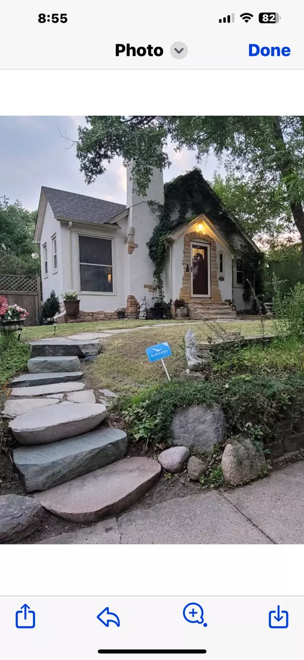 1136 Xerxes AVE S, Minneapolis, MN 55405