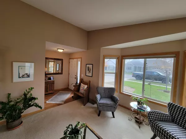 Saint Cloud, MN 56303,6827 22nd ST N