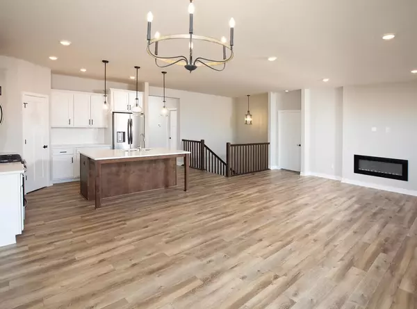 Lakeville, MN 55044,17940 Greenwich WAY