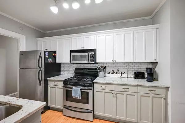 Minneapolis, MN 55408,3501 Dupont AVE S #1