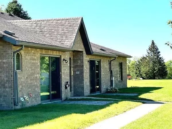 300 10th AVE SE #101, Pelican Rapids, MN 56572