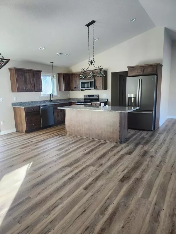 Saint Croix Falls, WI 54024,414 Knollwood AVE