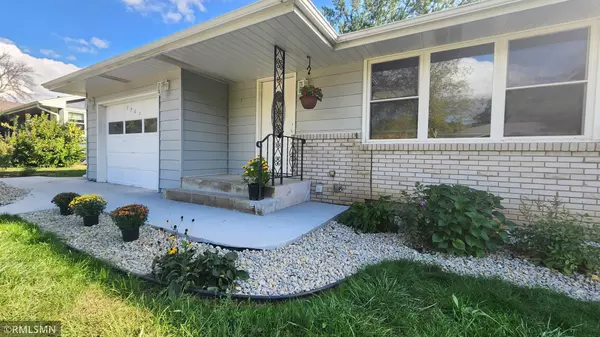 7961 59th AVE N, New Hope, MN 55428