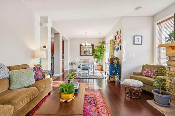 Maplewood, MN 55109,1632 Legacy Pkwy E #4