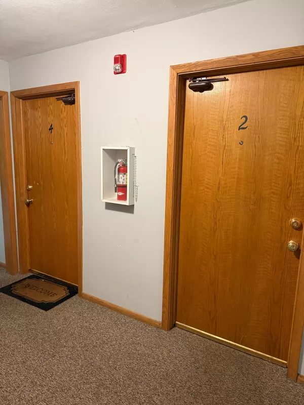 Fridley, MN 55421,5035 3rd ST NE