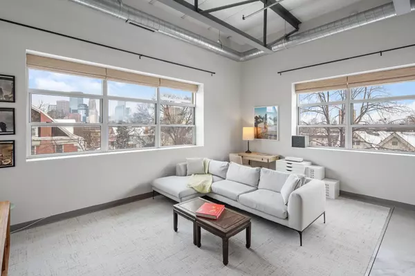 111 E Franklin Avenue #316, Minneapolis, MN 55404