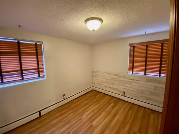 Minneapolis, MN 55418,1818 Arthur ST NE #2