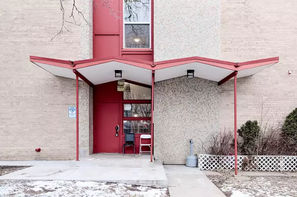 Minneapolis, MN 55404,2110 Park AVE