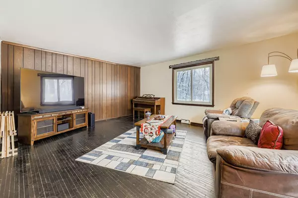 Vadnais Heights, MN 55127,3977 Clover AVE