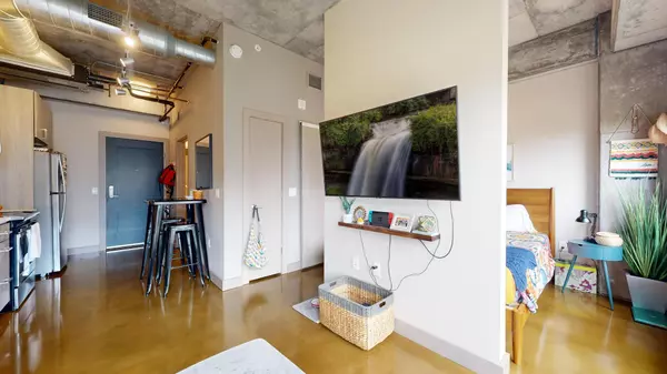 Minneapolis, MN 55401,728 3rd ST N #502