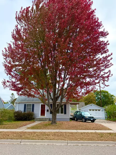 4438 Yates AVE N, Crystal, MN 55422