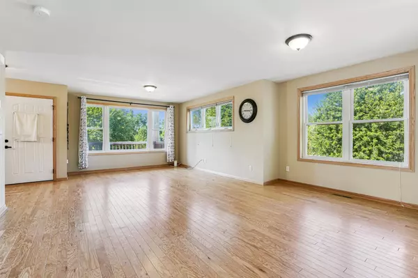 Saint Paul, MN 55106,1661 Bush AVE