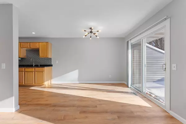 Burnsville, MN 55337,12318 Oak Leaf CT