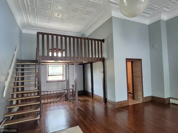 Carver, MN 55315,308 Broadway N