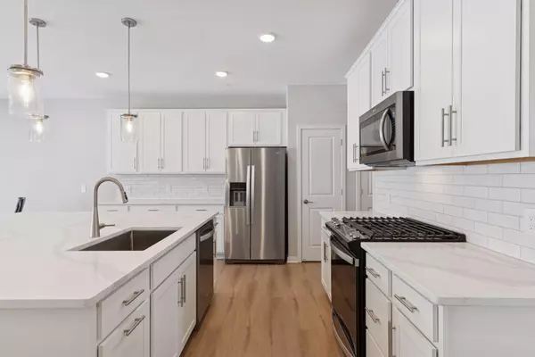 Lake Elmo, MN 55042,9560 4th ST N