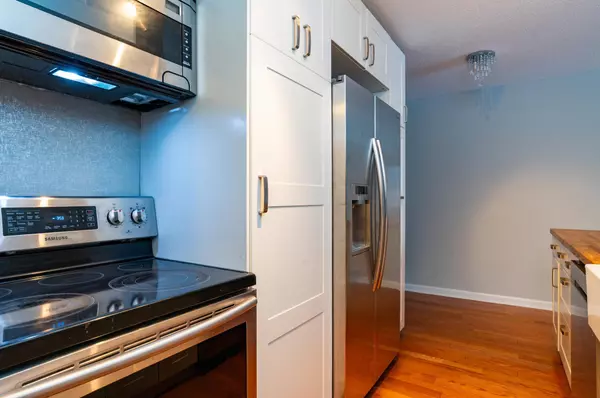 Minneapolis, MN 55405,2446 Aldrich AVE S #105