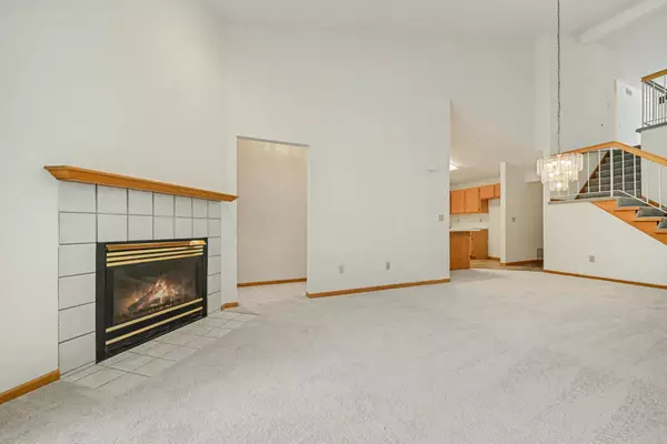 Eagan, MN 55122,4234 Boulder Ridge PT