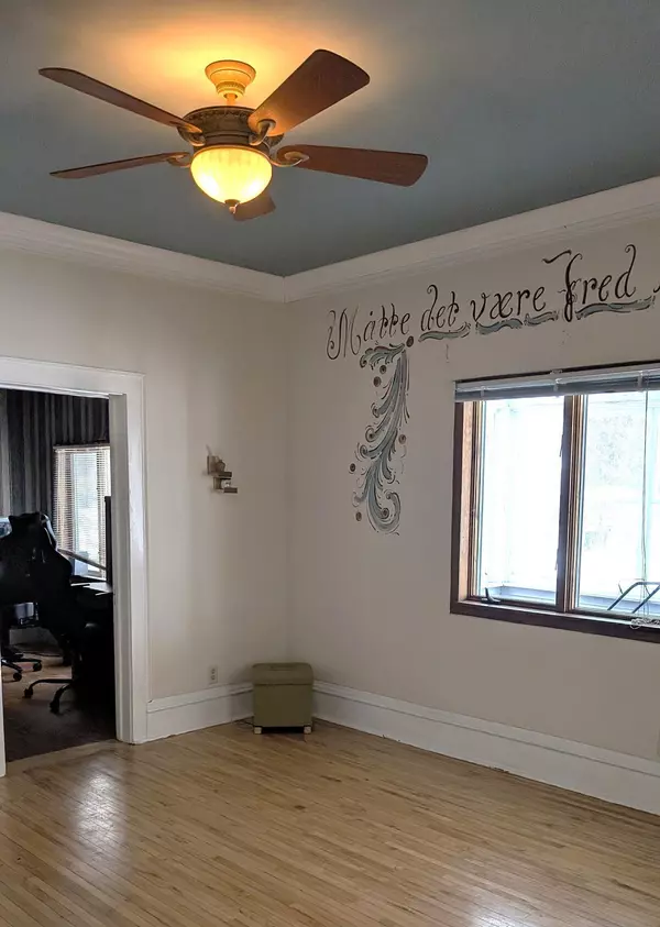 Bemidji, MN 56601,1007 Dewey AVE NE