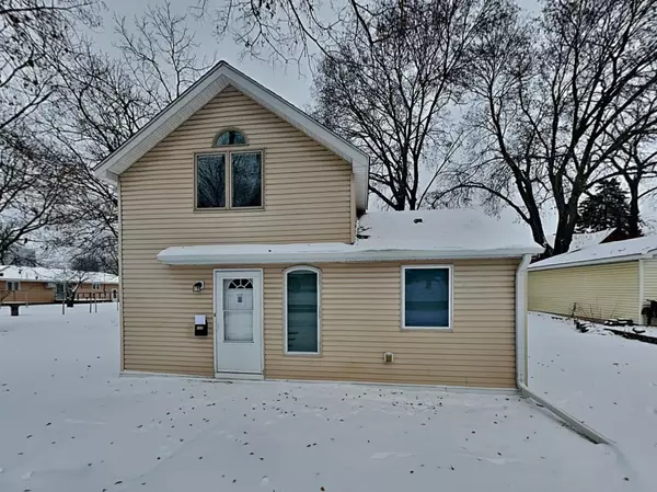 123 4th AVE E, Shakopee, MN 55379