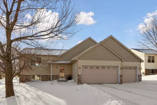 5145 Sundance RUN, Mayer, MN 55360