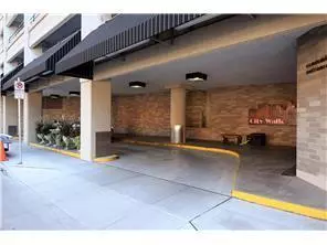 Saint Paul, MN 55101,66 9th ST E #1210