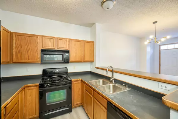 Apple Valley, MN 55124,15316 Founders LN #304