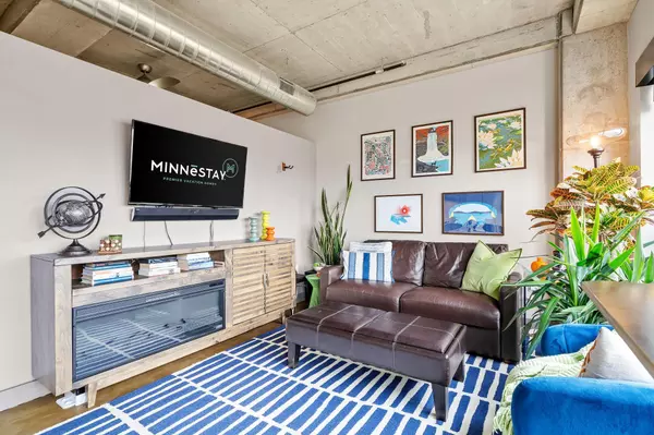 Minneapolis, MN 55401,728 N 3rd ST #804