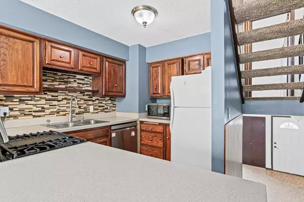 Brooklyn Park, MN 55443,5636 Brookdale DR N