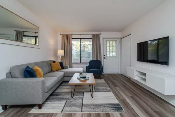 Oakdale, MN 55128,7656 13th ST N