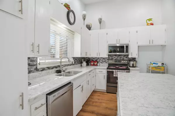 New Hope, MN 55428,5900 Hillsboro AVE N