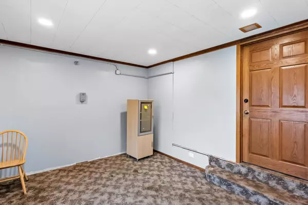 Alexandria, MN 56308,320 7th AVE E