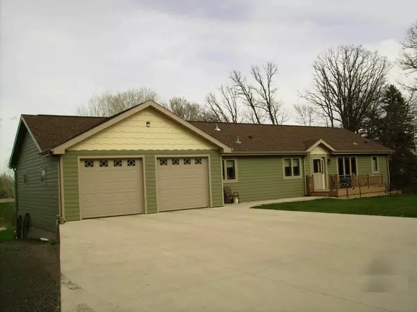 Detroit Lakes, MN 56501,317 Oak Hills DR