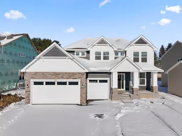 8704 Periwinkle BLVD, Woodbury, MN 55129