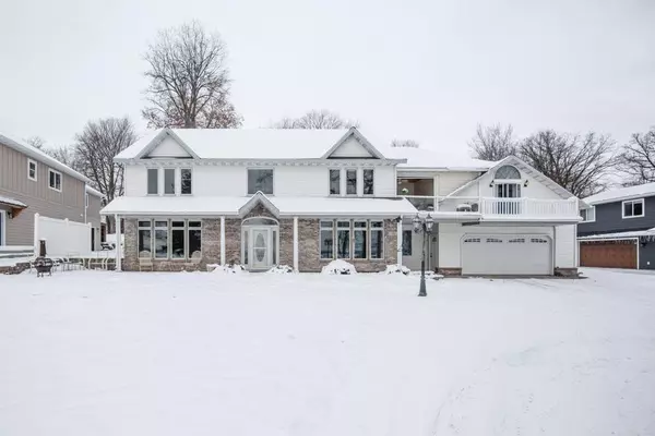 1082 W Lake DR, Detroit Lakes, MN 56501