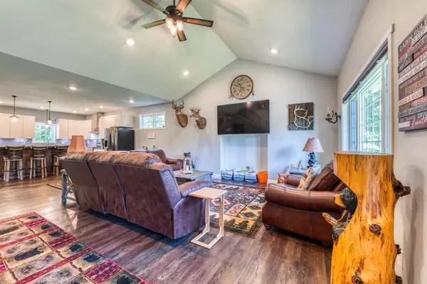 Walker, MN 56484,8887 Kabekona Ridge DR NW