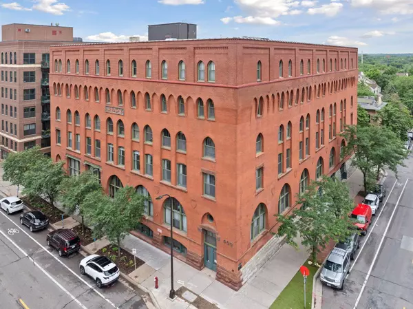 Minneapolis, MN 55401,400 N 1st ST #502