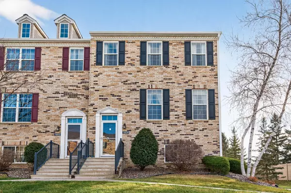 5034 Yuma LN N, Plymouth, MN 55446