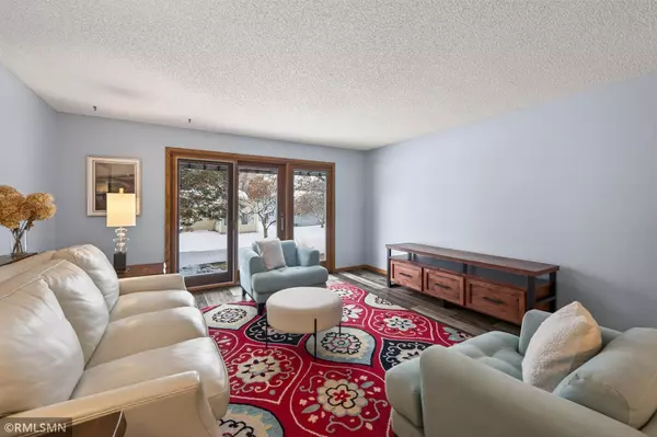 Circle Pines, MN 55014,9 Oak Leaf LN