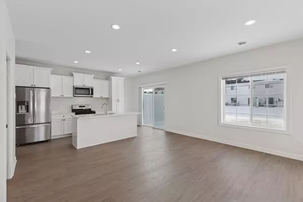 Roberts, WI 54023,628 Franklin ST