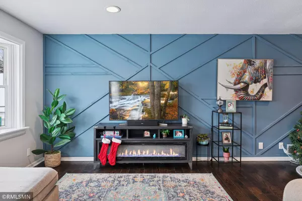 Burnsville, MN 55337,13720 James AVE S