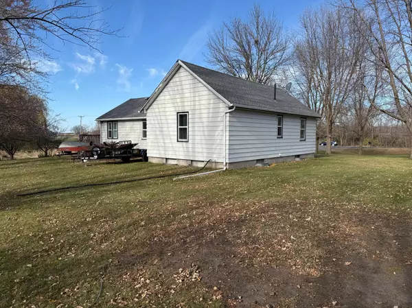 Waverly, MN 55390,909 Pacific AVE