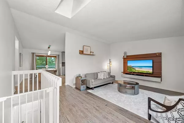 Eagan, MN 55122,1569 Lancaster LN