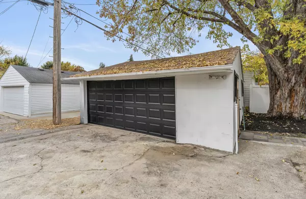 Minneapolis, MN 55406,4448 43rd AVE S