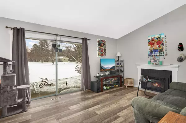 Tonka Bay, MN 55331,10 Woodpecker Ridge RD