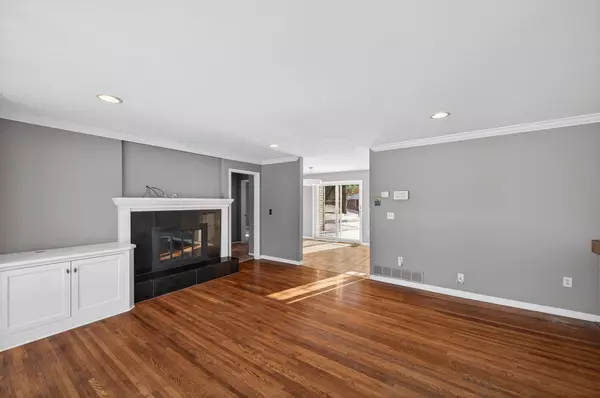 Excelsior, MN 55331,25815 Wild Rose LN