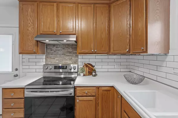 Brooklyn Center, MN 55430,6918 Dallas RD