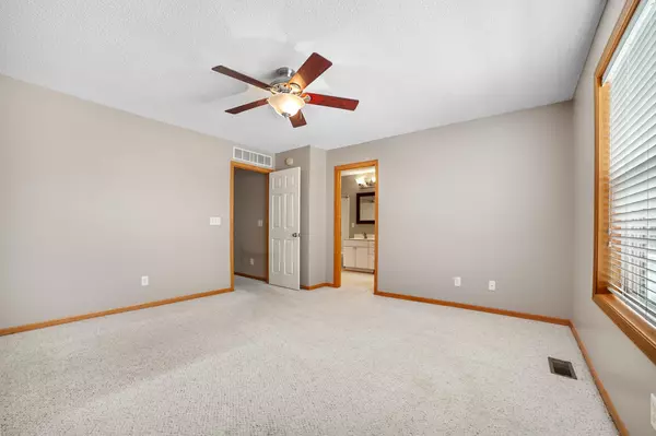 Oakdale, MN 55128,7601 11th ST N