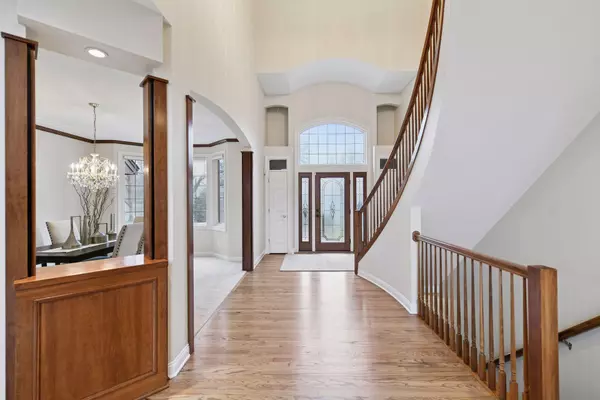 Shorewood, MN 55331,27740 Brynmawr PL