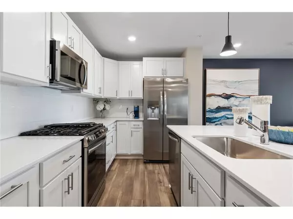 Woodbury, MN 55129,5289 Long Pointe PASS